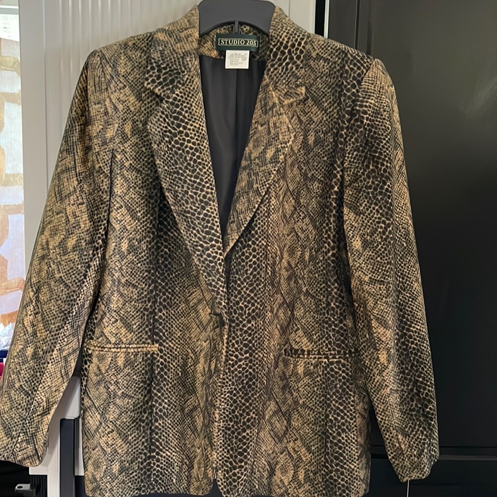 Dillards Studio 205 - Fashionable Snake Print Blazer